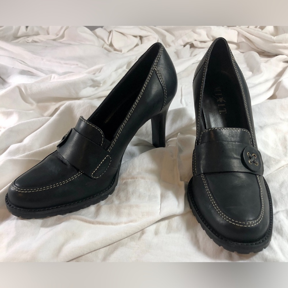 Dark (almost black) blue Mixit heels, size 8